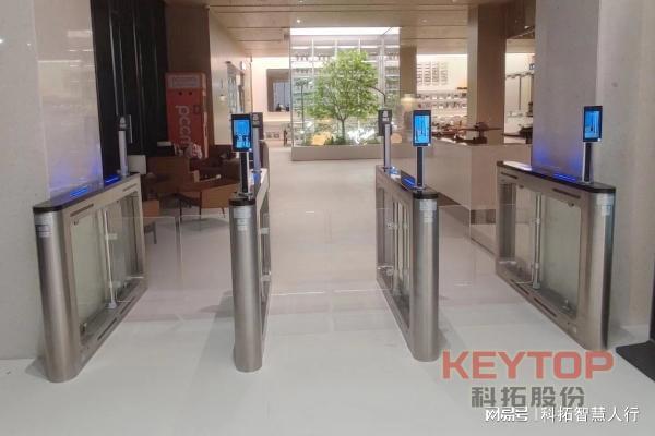 安徽宿州人脸识别门禁厂家、人行通道摆闸翼闸三辊闸系统(图2)