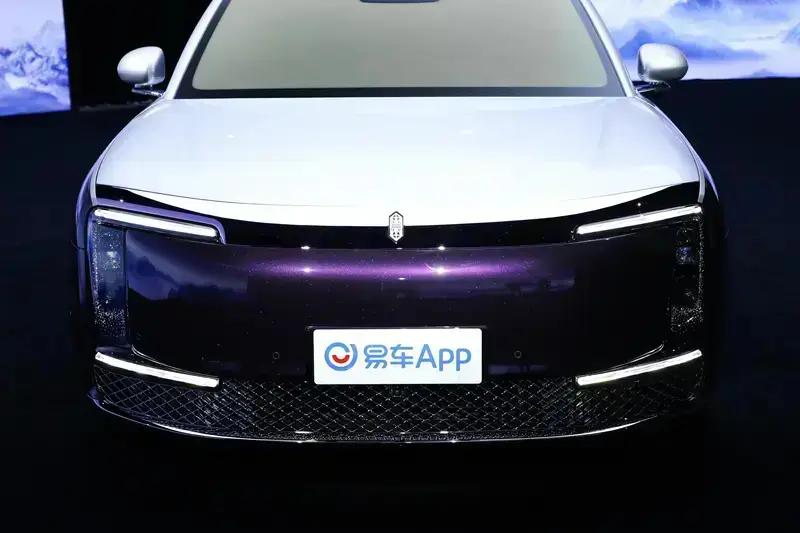 尊界S800上市67天大定突破100台售价708万元起(图4)