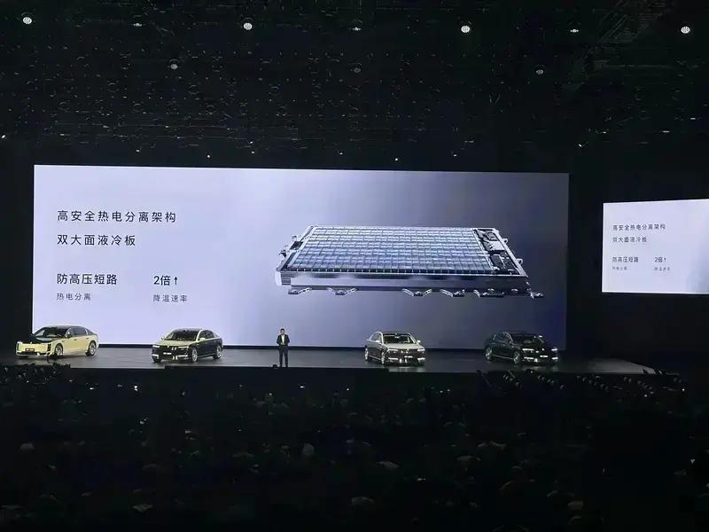 尊界S800上市67天大定突破100台售价708万元起(图28)