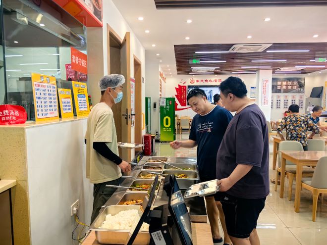 “医食融合”社区军休项目落户渝州路街道看一座超大城市里的军民共治实践(图8)